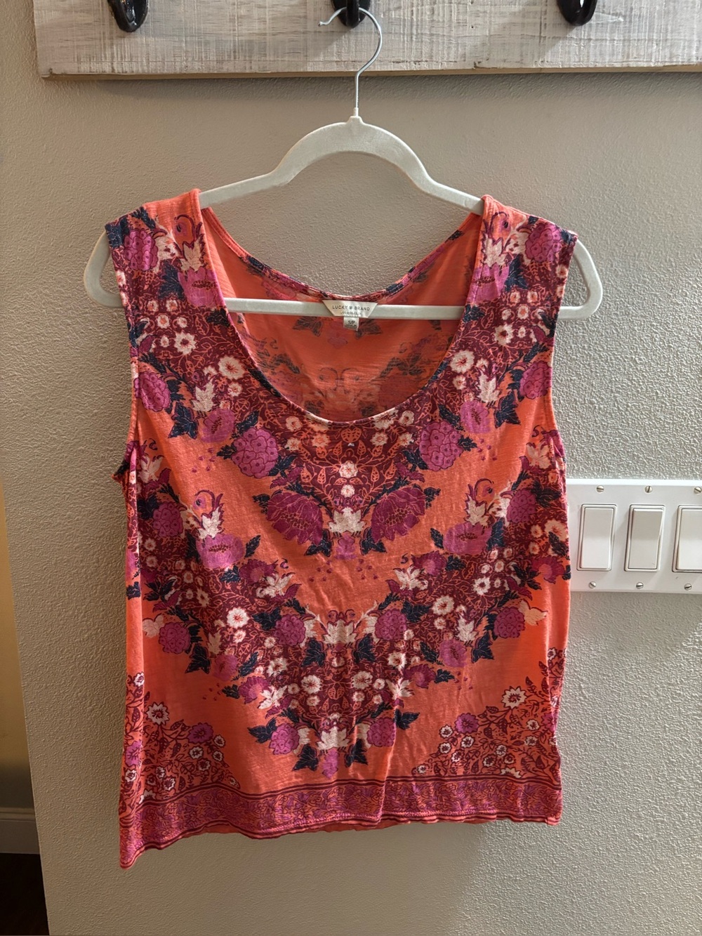 Lucky Brand Sleeveless Floral Scoop Neck Tank - Orange & Pink